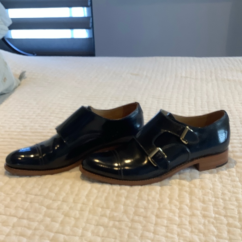 Woman’s Deep Navy Brogues.
